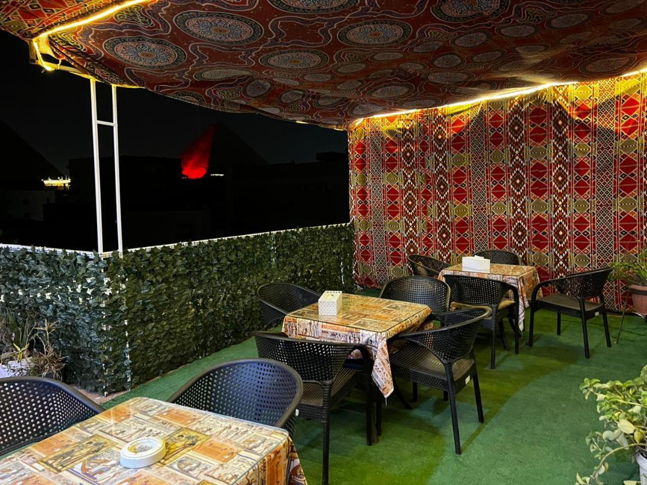 Bed and Breakfast Jana Pyramids View In 3 à Kafret el-Gabal Extérieur photo