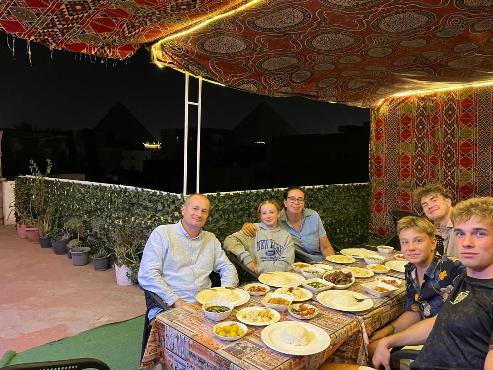 Bed and Breakfast Jana Pyramids View In 3 à Kafret el-Gabal Extérieur photo