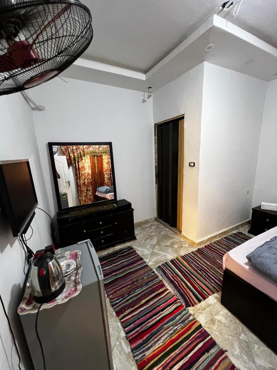Bed and Breakfast Jana Pyramids View In 3 à Kafret el-Gabal Extérieur photo